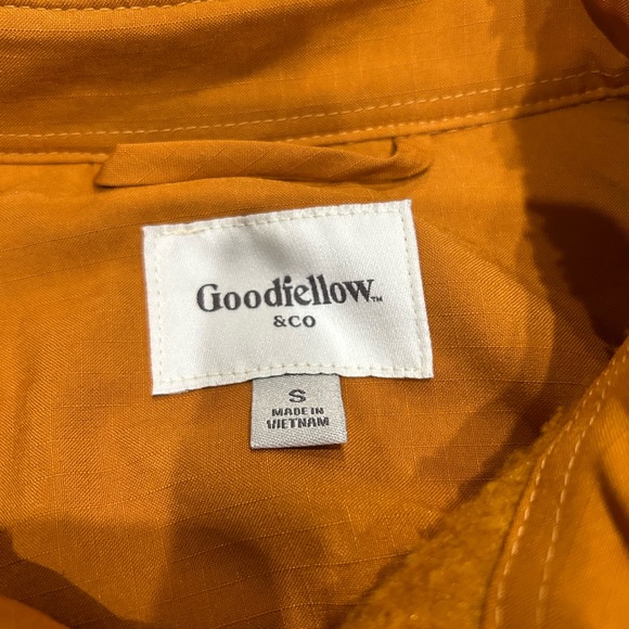 Jacket - Picture 2 of 3